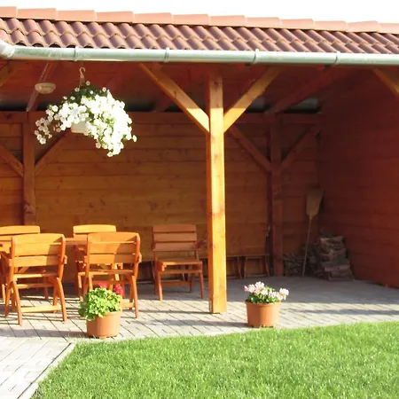 Guest house Levendula Vendeghaz Tiszaszolos