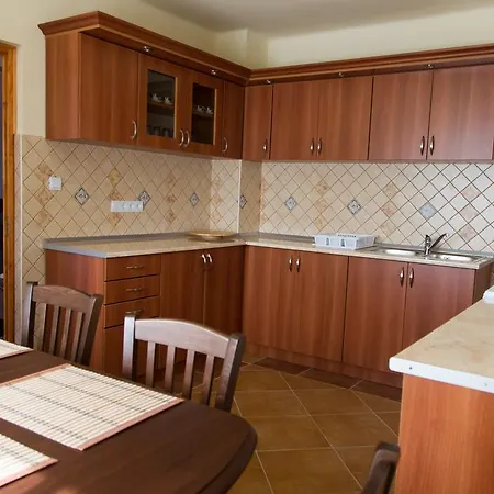 招待所 Levendula Vendeghaz Tiszaszolos