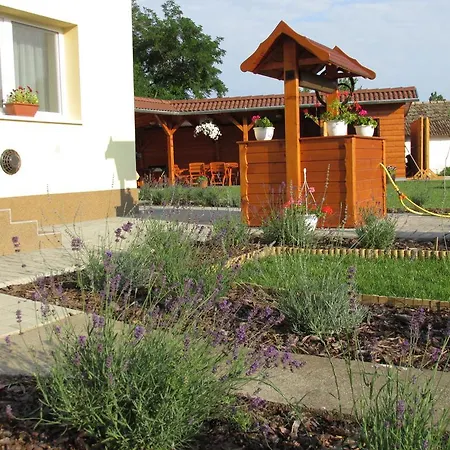 招待所 Levendula Vendeghaz