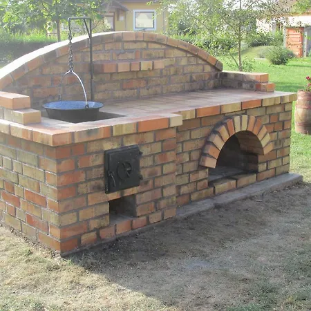 招待所 Levendula Vendeghaz Tiszaszolos