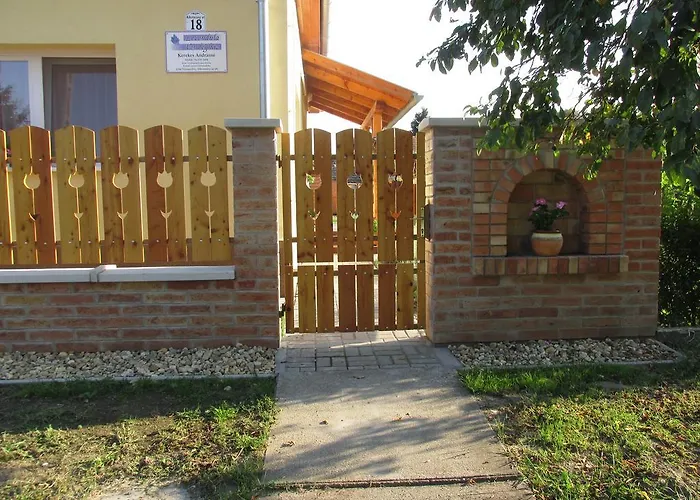 Pensionat Levendula Vendeghaz Tiszaszolos
